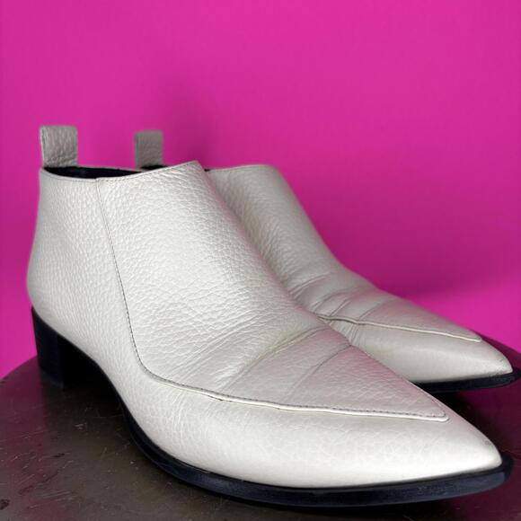 Everlane The Boss Cream Leather Pointed Toe Bootie Sz 7 - Picture 1 of 8
